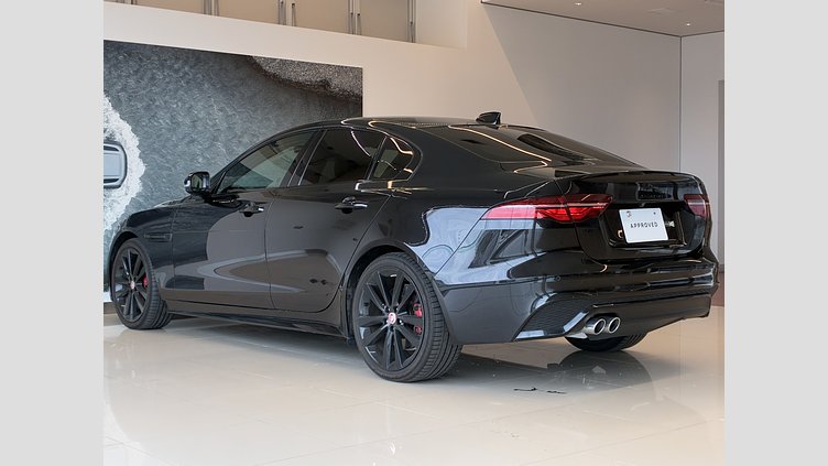 2023 認定中古車 Jaguar XE Santorini Black 2.0 litre i4D R-Dynamic S D200