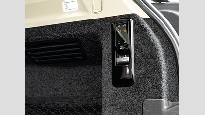 Range Rover 47
