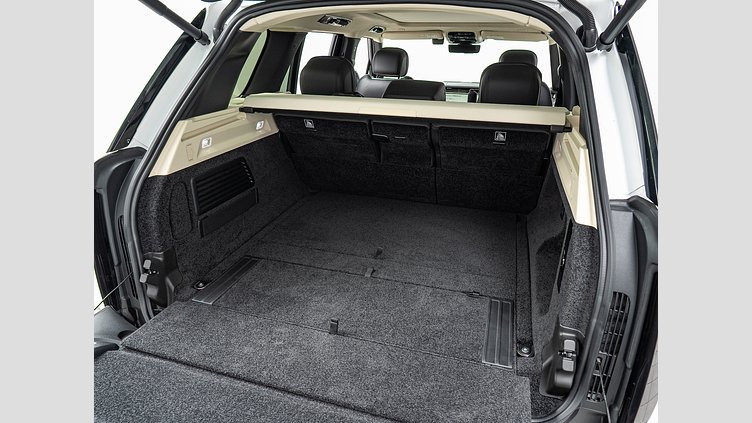 2023 認定中古車 Land Rover Range Rover オストゥーニパールホワイト D300 AWD MHEV（AT） AUTOBIOGRAPHY　D300　SWB