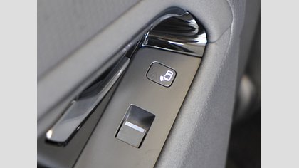 Range Rover Evoque 30