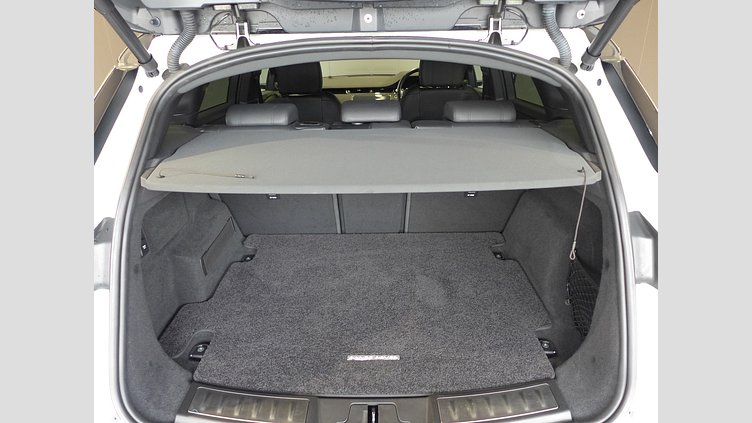 2020 認定中古車 Land Rover Range Rover Evoque ユーロンホワイト D180 R-DYNAMIC S