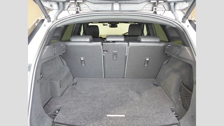 2020 認定中古車 Land Rover Range Rover Evoque ユーロンホワイト D180 R-DYNAMIC S