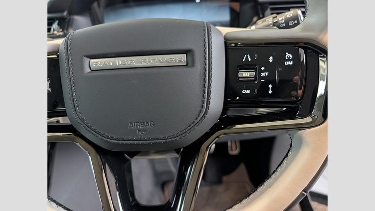 2024 認定中古車 Land Rover Range Rover Velar フジホワイト D200マイルドハイブリッド（ディーゼル） スタンダードホイールベース Dynamic SE