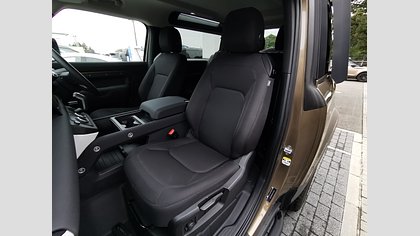 Defender 90 2