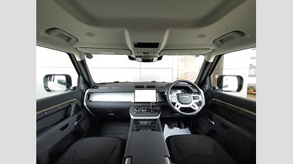 Defender 90 3