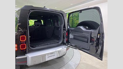 Defender 110 52