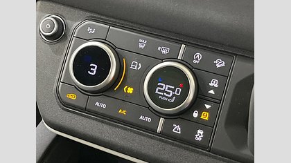 Defender 110 56