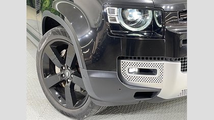 Defender 110 8