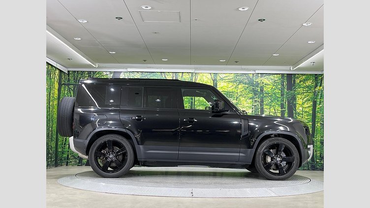 2022 認定中古車 Land Rover Defender 110 サントリーニブラック D300 AWD（AT） S