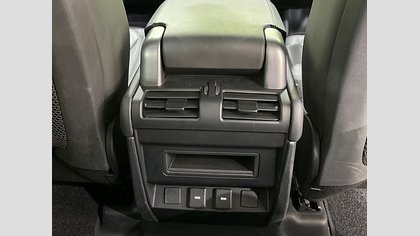Defender 110 27