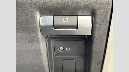 Defender 110 26