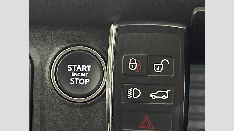 2023 認定中古車 Land Rover Defender 110 アイガーグレイ D300 AWD（AT） X-DYNAMIC HSE