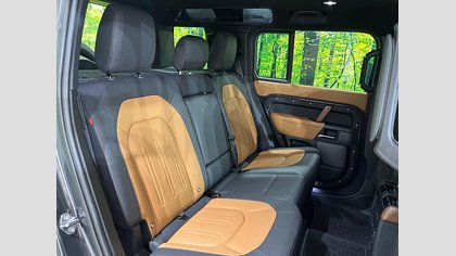 Defender 110 14