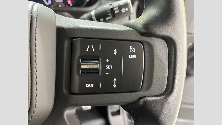 2023 認定中古車 Land Rover Defender 110 カルパチアングレイ D300 AWD（AT） X