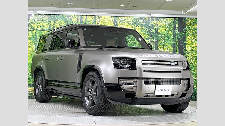 2024 認定中古車 Land Rover Defender 130 シリコンシルバー D350 ディーゼルマイルドハイブリッド X-Dynamic SE