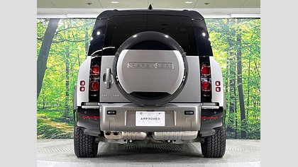 Defender 130 5