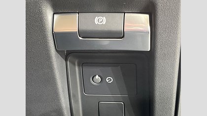Defender 130 44