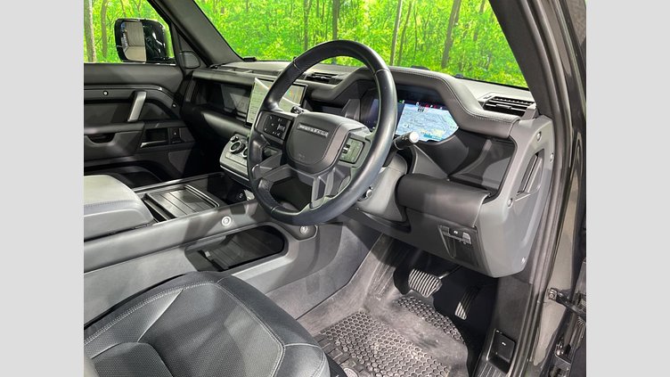 2022 認定中古車 Land Rover Defender 110 カルパチアングレイ D300 AWD（AT） X-DYNAMIC HSE