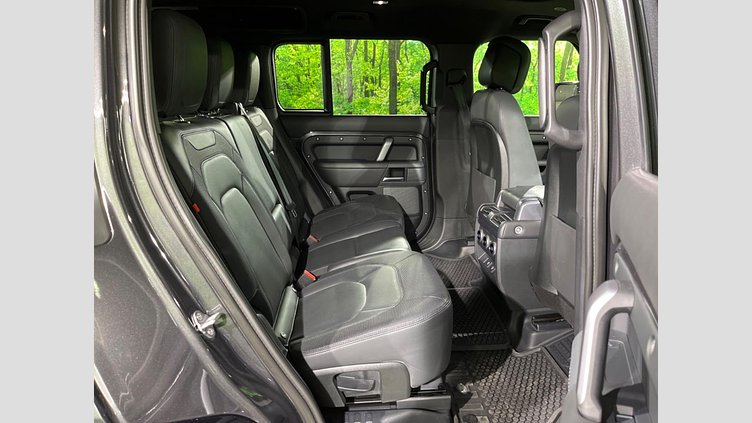 2022 認定中古車 Land Rover Defender 110 カルパチアングレイ D300 AWD（AT） X-DYNAMIC HSE