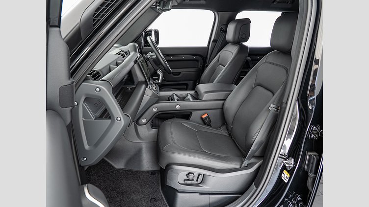 2025 認定中古車 Land Rover Defender 110 サントリーニブラック D350 ディーゼルマイルドハイブリッド X-Dynamic HSE