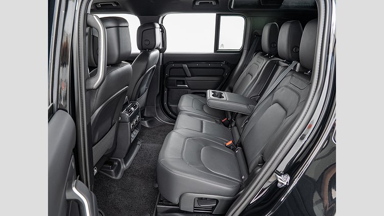 2025 認定中古車 Land Rover Defender 110 サントリーニブラック D350 ディーゼルマイルドハイブリッド X-Dynamic HSE