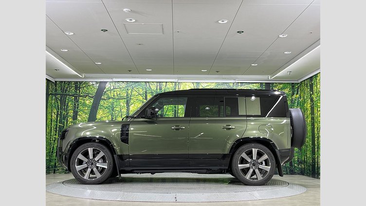 2025 認定中古車 Land Rover Defender 110 ウールストーングリーン P300e プラグインハイブリッド X-Dynamic HSE