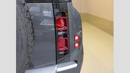 Defender 110 15