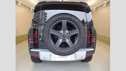 Defender 110 14