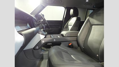 Defender 110 36