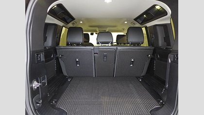 Defender 110 64
