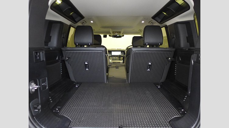 2024 認定中古車 Land Rover Defender 110 カルパチアングレイ P300 AWD（AT） SE