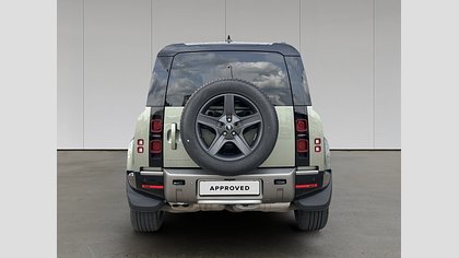 Defender 110 4