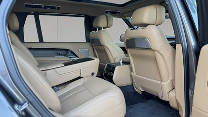 Range Rover 11