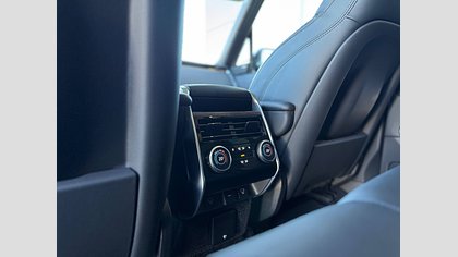 Range Rover 7
