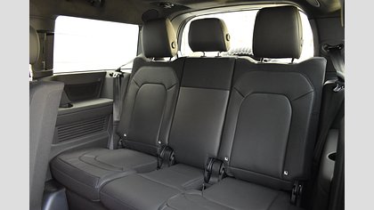 Defender 130 11