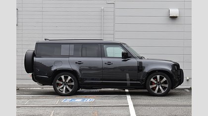Defender 130 5
