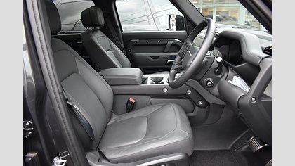 Defender 130 12
