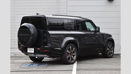 Defender 130 10