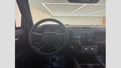 Defender 110 8