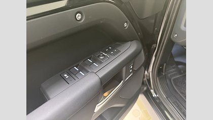 Defender 110 23