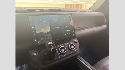 Defender 110 10