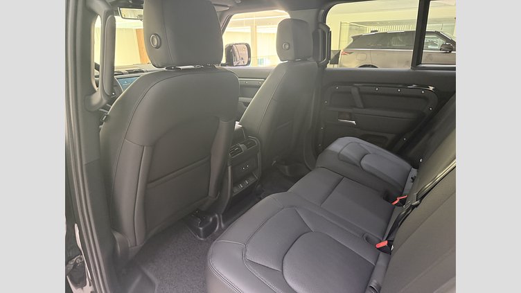 2026 Ny Land Rover Defender 110 Santorini Black Bensin Laddhybrid X-Dynamic SE