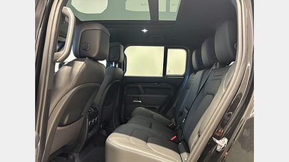Defender 130 5