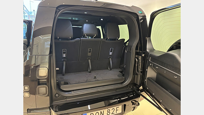 Defender 130 8