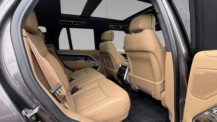 2026 Approved Land Rover Range Rover Szary Charente Grey P380 MHEV z silnikiem benzynowym STANDARD WHEELBASE (SWB) Westminster Edition