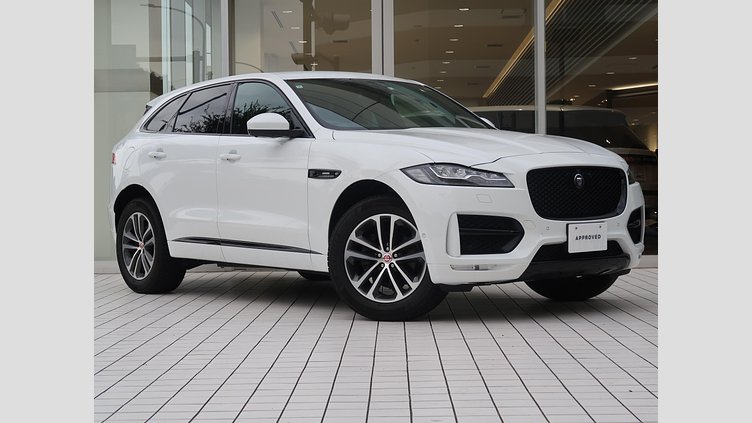 2016 認定中古車 Jaguar F-Pace Fuji White シートヒーター　パワーテールゲート　パドルシフト　LEDヘッドライト　ブラックパック Ｒ－スポーツ