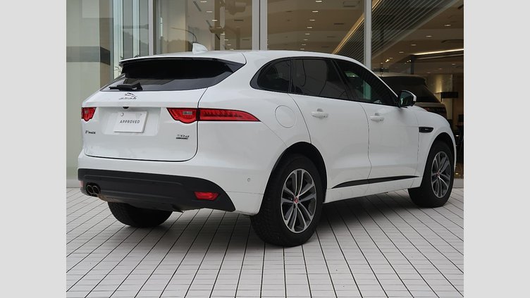 2016 認定中古車 Jaguar F-Pace Fuji White シートヒーター　パワーテールゲート　パドルシフト　LEDヘッドライト　ブラックパック Ｒ－スポーツ