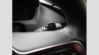 F-Pace 49