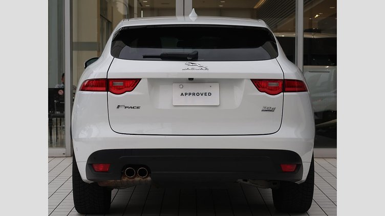 2016 認定中古車 Jaguar F-Pace Fuji White シートヒーター　パワーテールゲート　パドルシフト　LEDヘッドライト　ブラックパック Ｒ－スポーツ