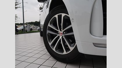 F-Pace 12